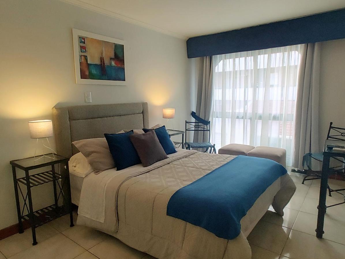 Mendoza Suites 2 ภายนอก รูปภาพ