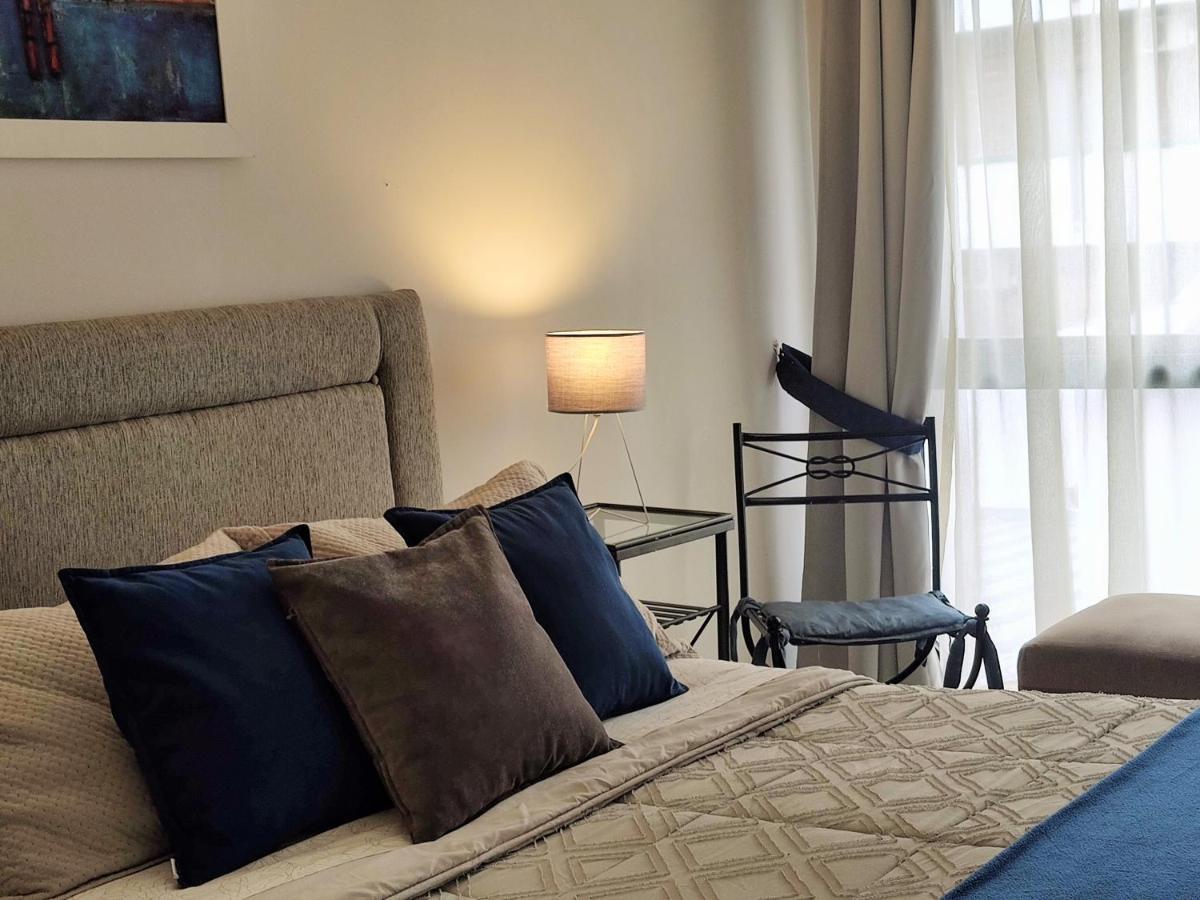 Mendoza Suites 2 ภายนอก รูปภาพ